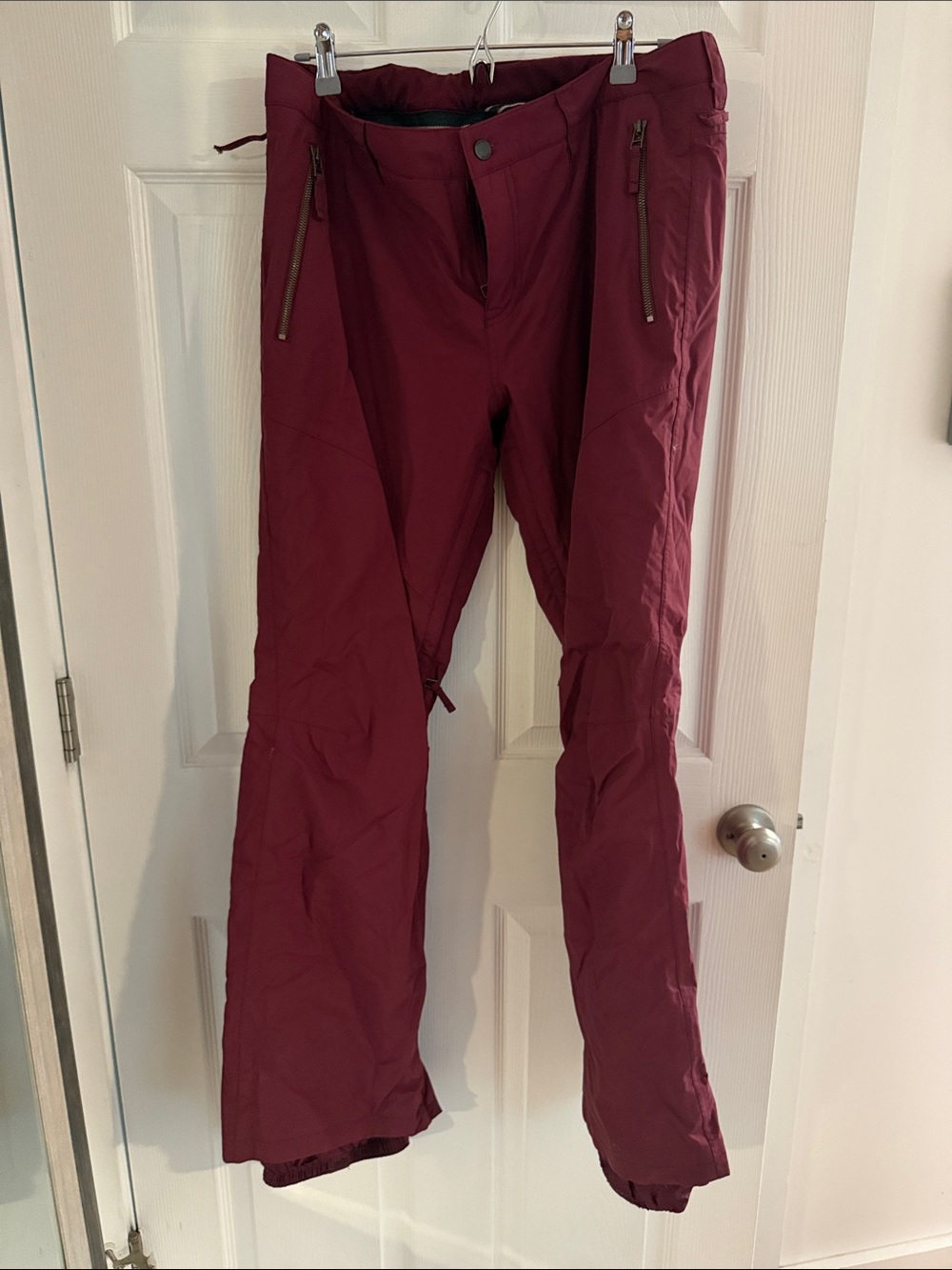Burton Women’s Dryride Snowboard Pants in Burgundy
